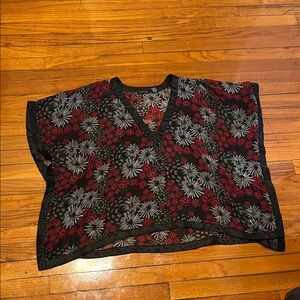 New York & Company Black and Red Floral Top